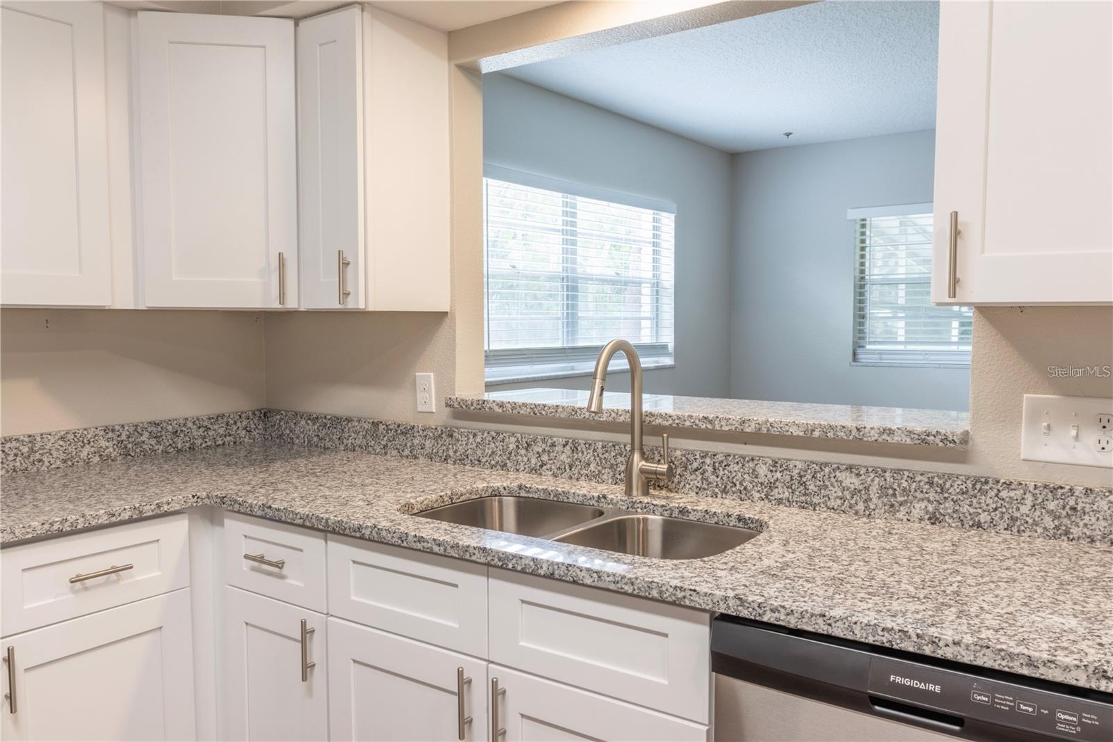 Image 10 of 35 For 3005 Kings Avenue