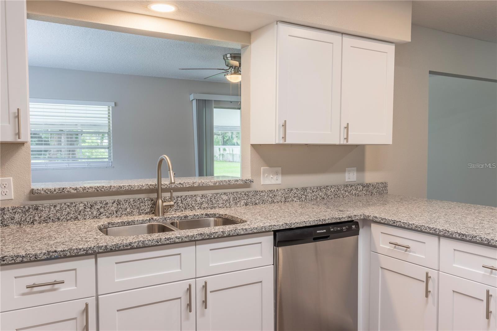 Image 11 of 35 For 3005 Kings Avenue