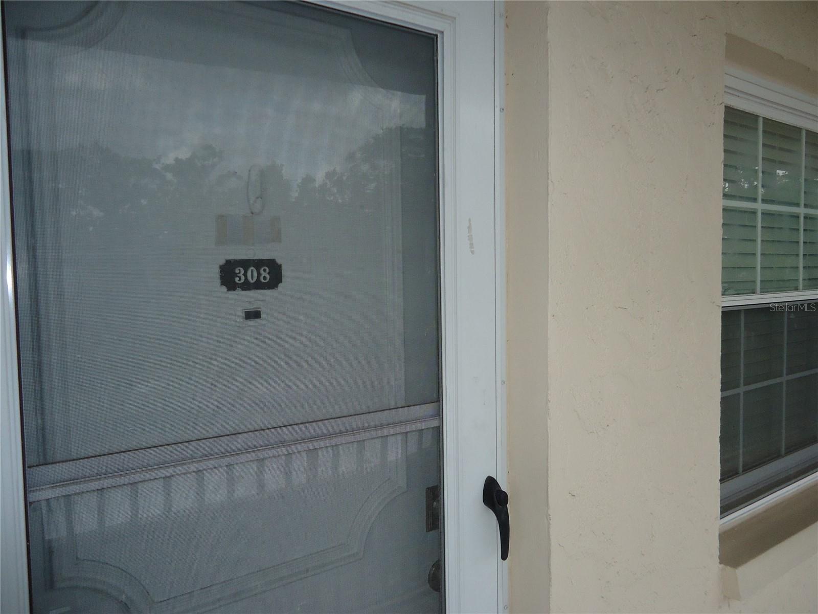 Image 2 of 19 For 860 Virginia Street 308