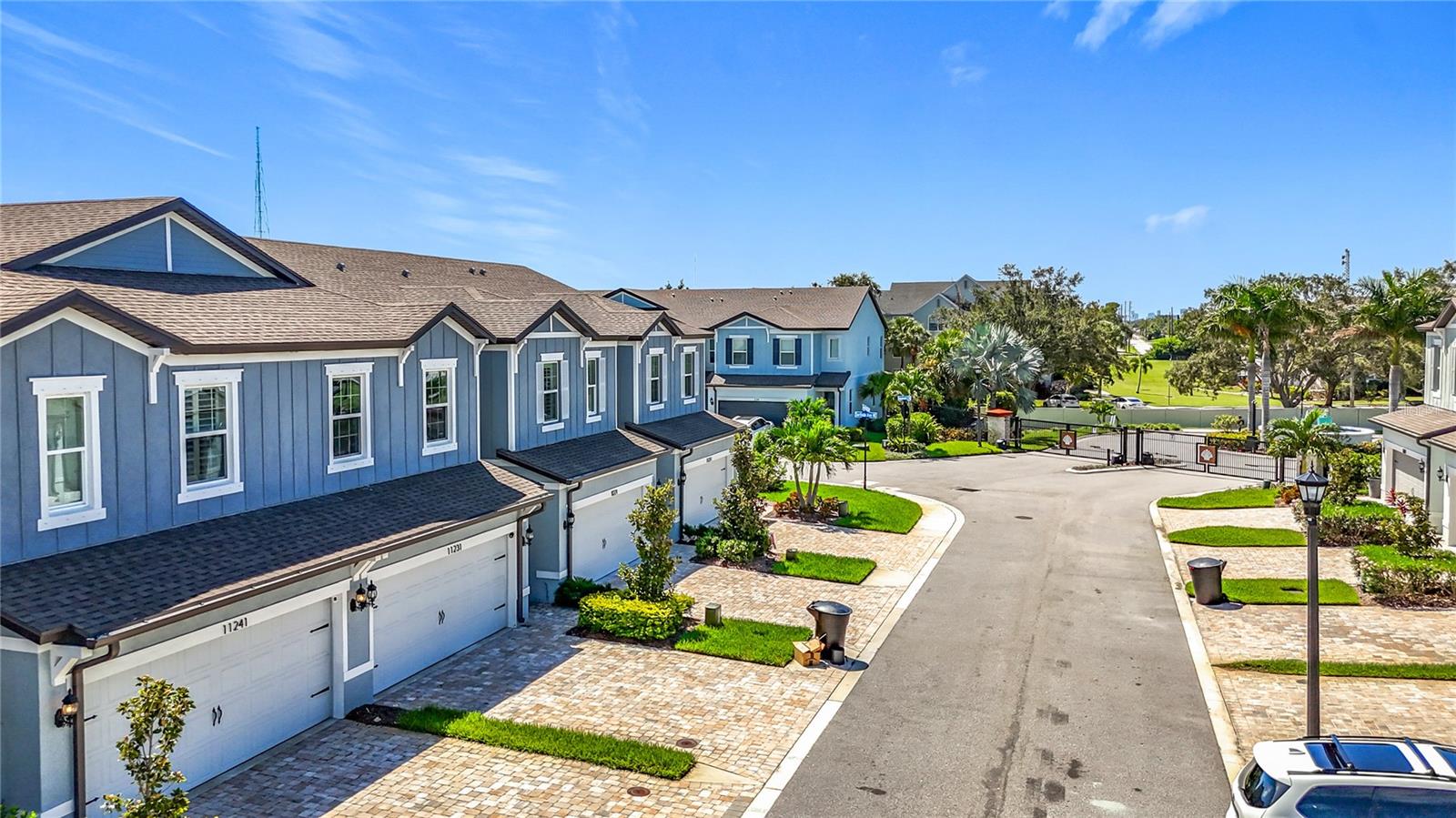 Image 4 of 63 For 11241 Beach Walk Way Ne