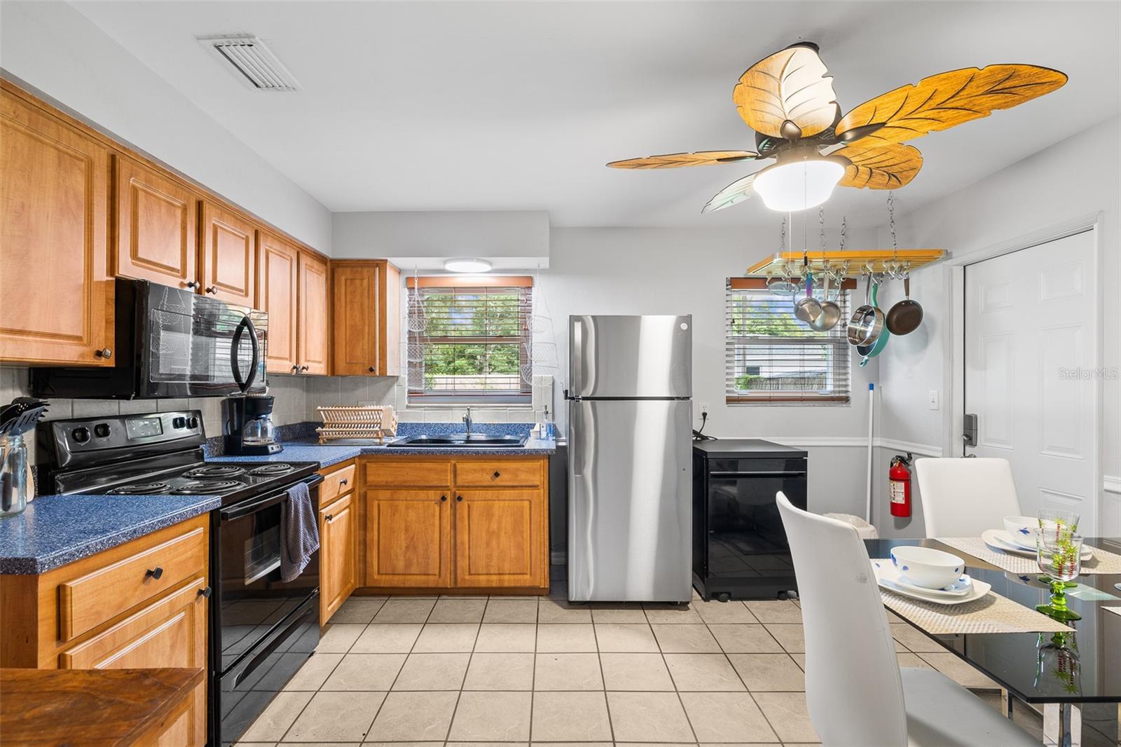 Image 8 of 29 For 924 55th Street S