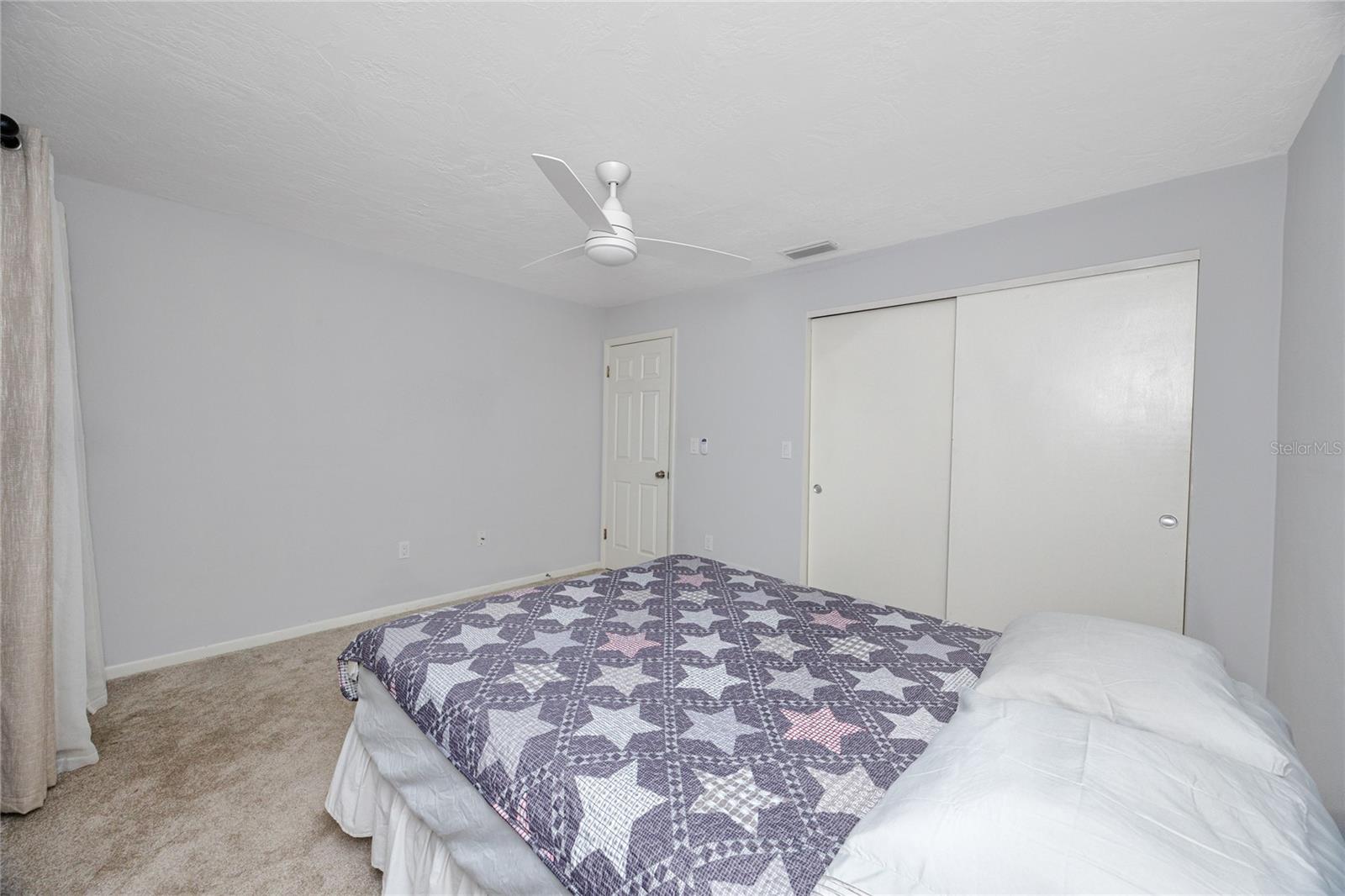 Image 20 of 35 For 849 Karen Street