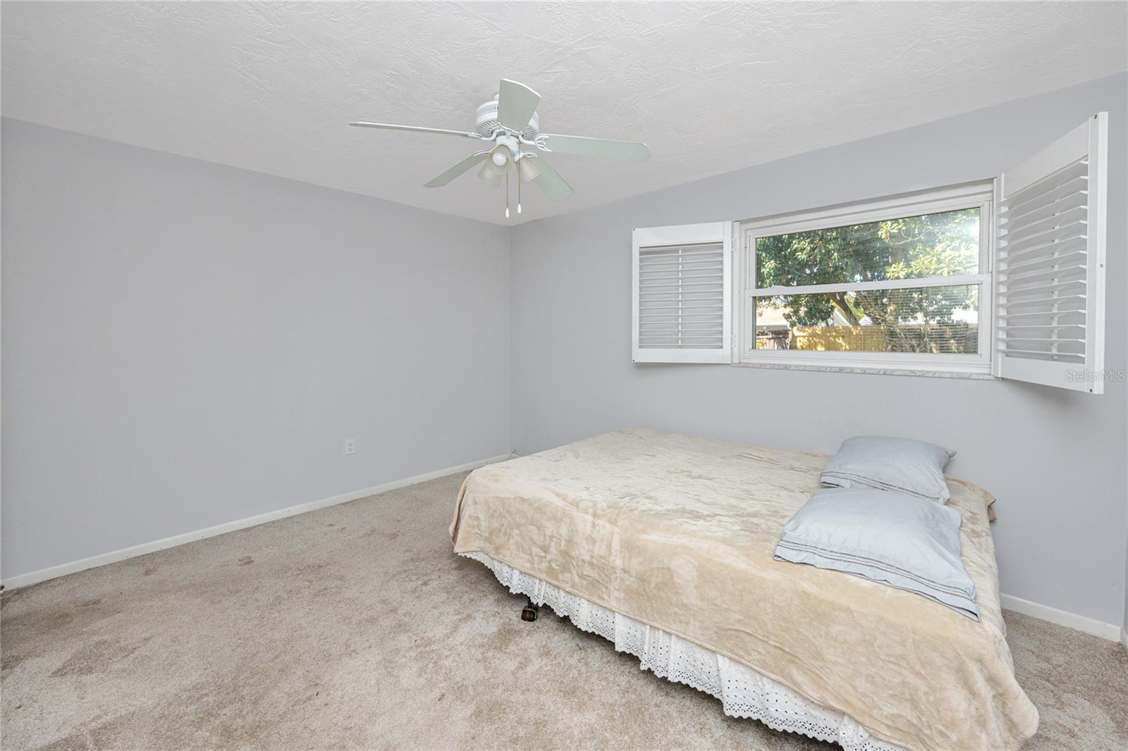 Image 24 of 35 For 849 Karen Street
