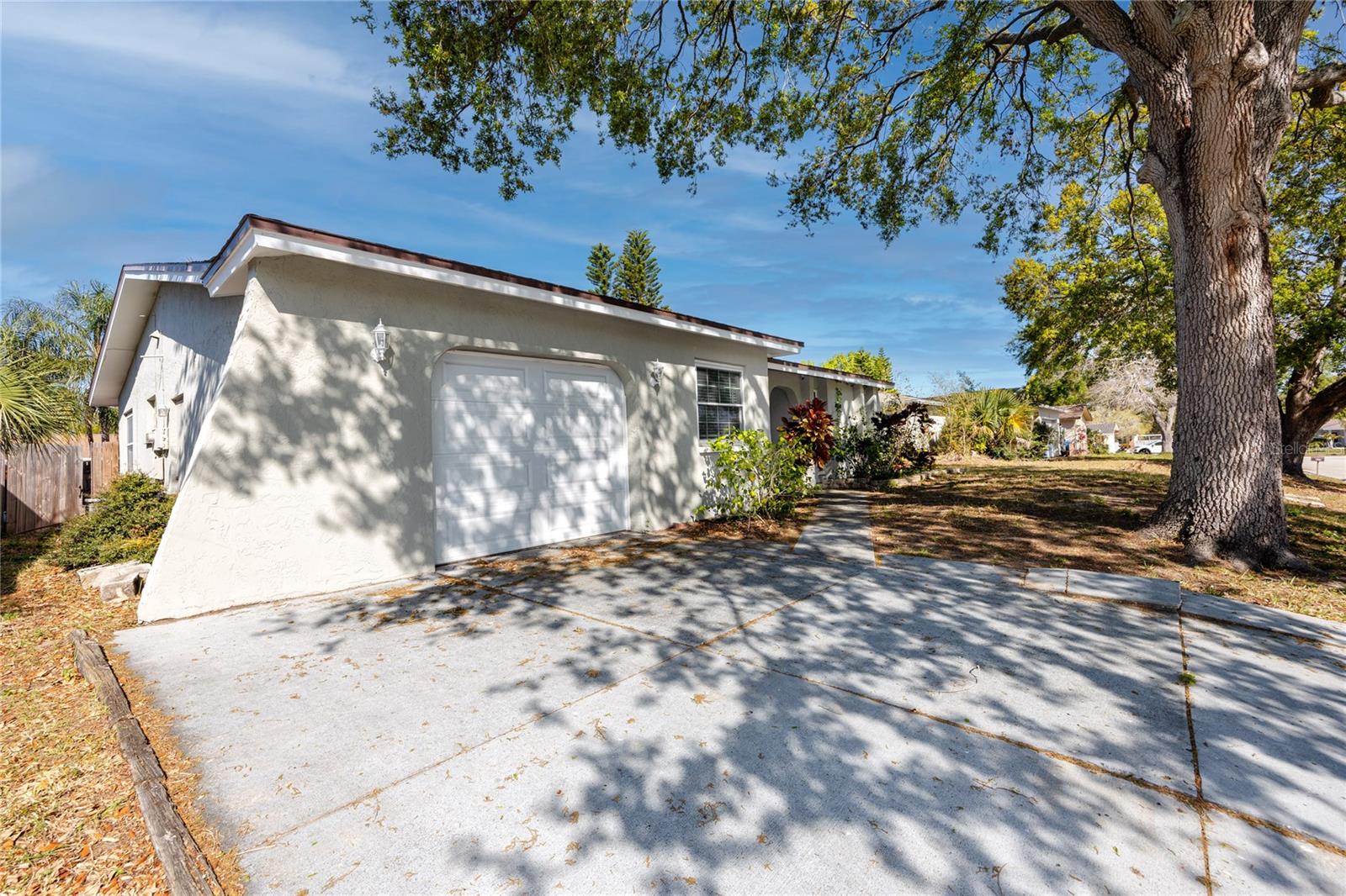 Image 31 of 35 For 849 Karen Street