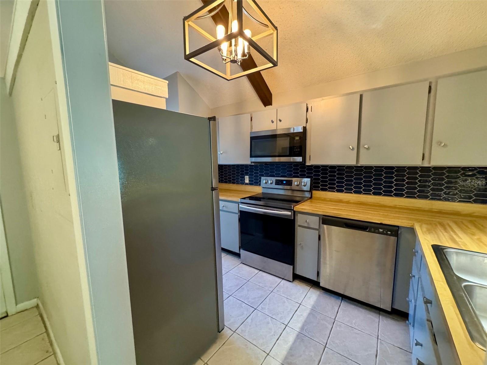 Image 4 of 6 For 4145 Muriel Place