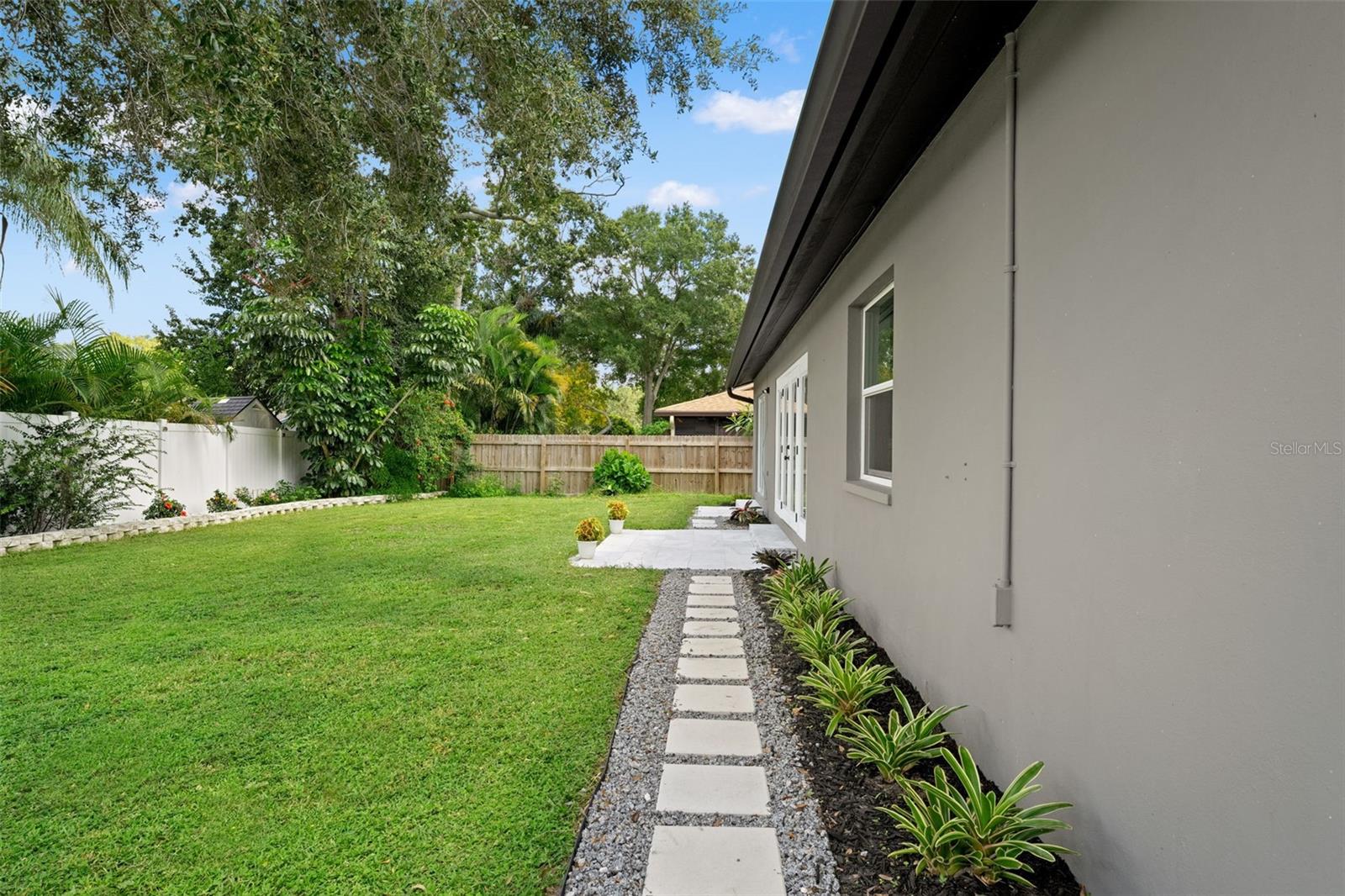 Image 29 of 39 For 209 Lotus Drive