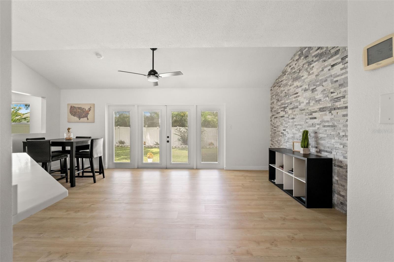Image 8 of 39 For 209 Lotus Drive