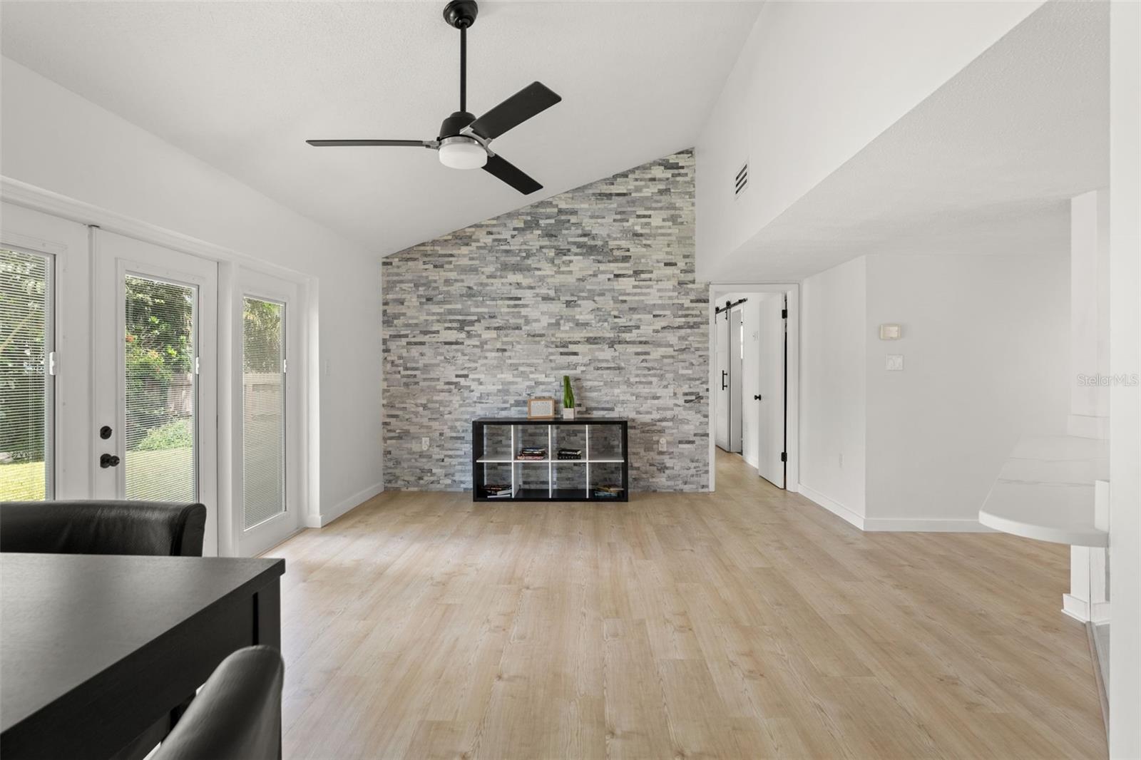 Image 9 of 39 For 209 Lotus Drive