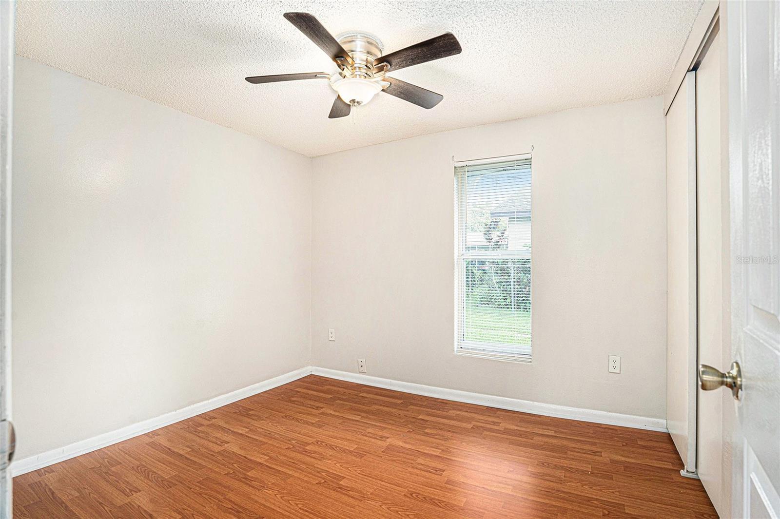Image 13 of 25 For 8920 Dexter Avenue