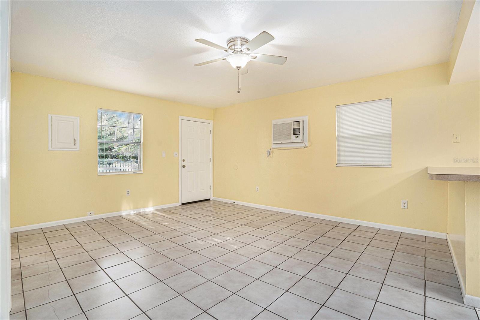Image 17 of 25 For 8920 Dexter Avenue