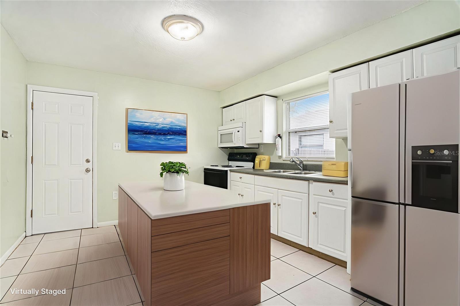 Image 5 of 25 For 8920 Dexter Avenue