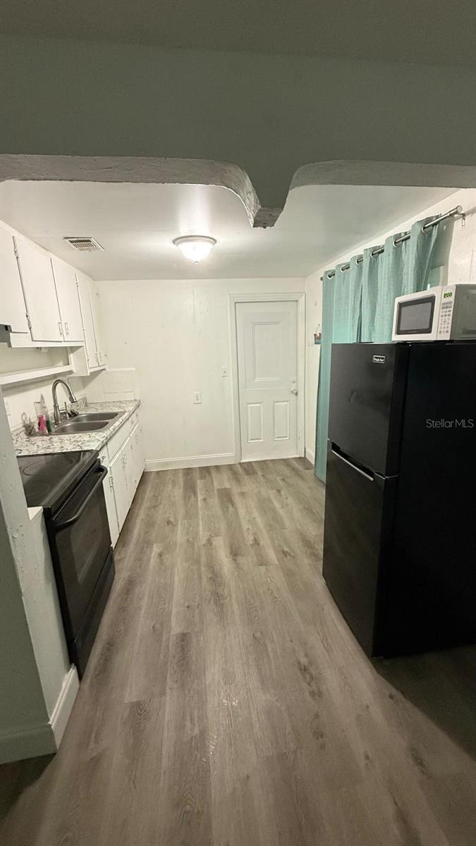 Image 4 of 10 For 7994 50th Avenue N