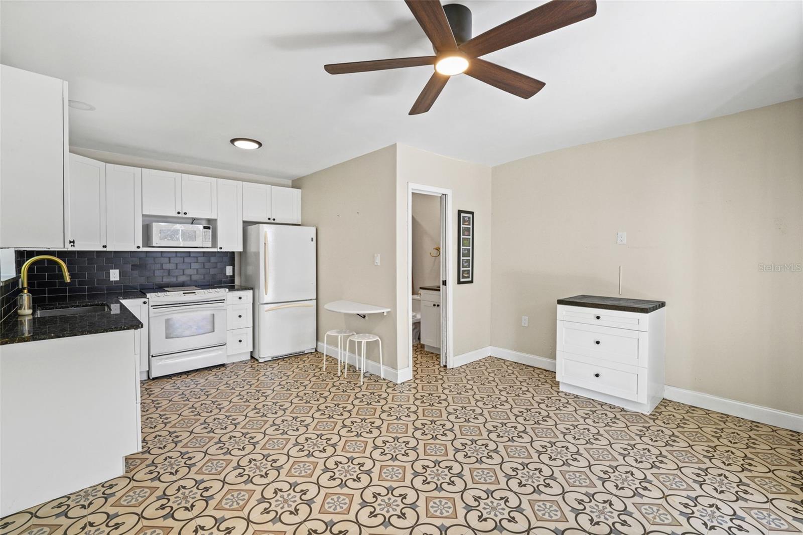 Image 11 of 13 For 3409 El Prado Boulevard