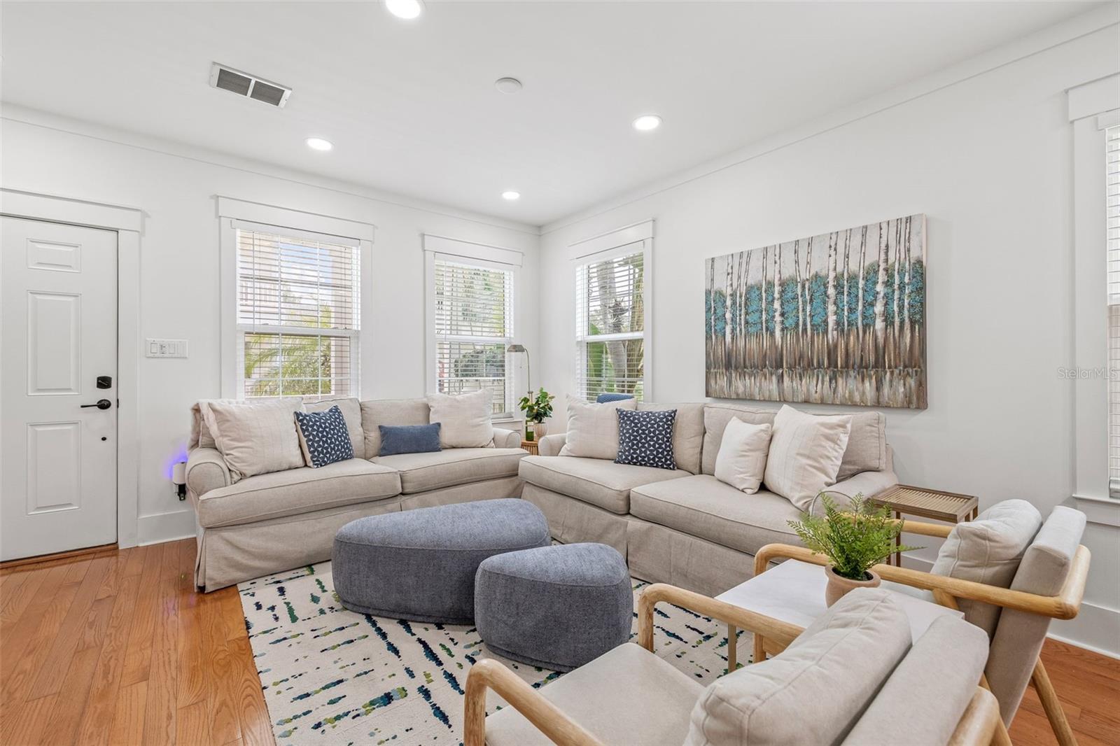 Image 11 of 65 For 474 Glencairn Circle