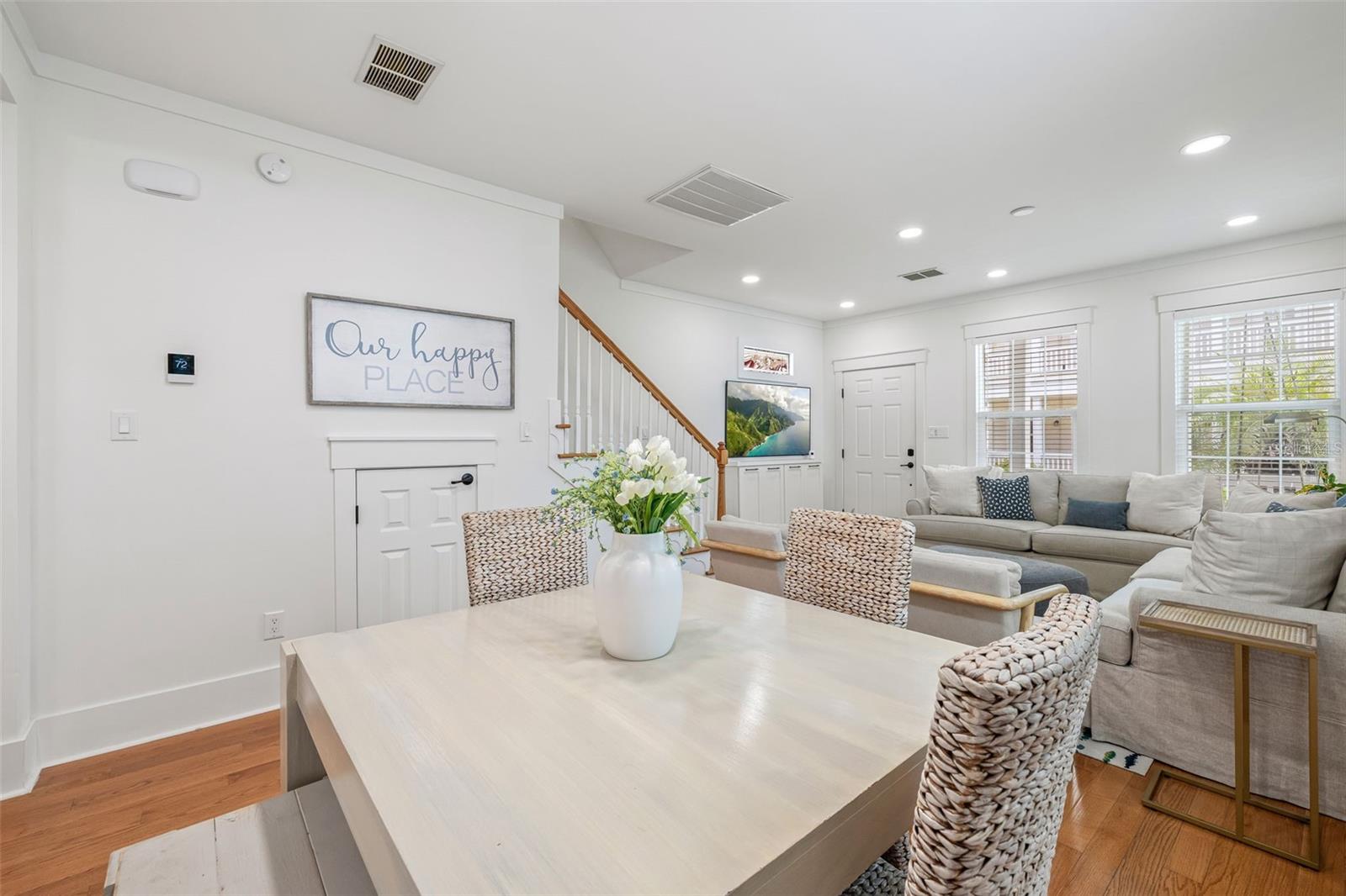Image 14 of 65 For 474 Glencairn Circle