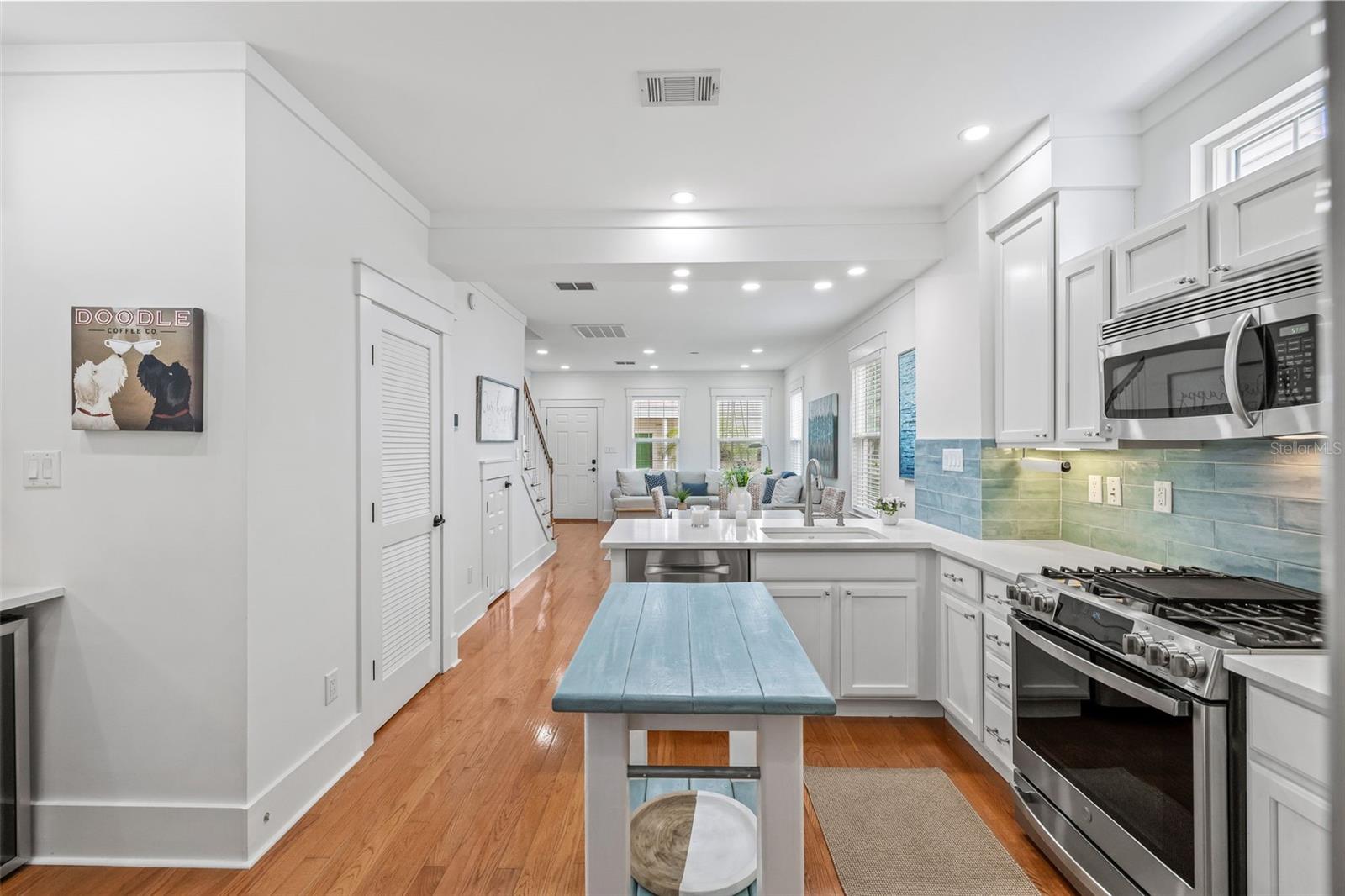 Image 18 of 65 For 474 Glencairn Circle