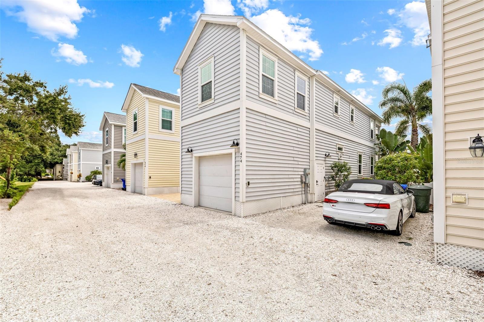 Image 43 of 65 For 474 Glencairn Circle
