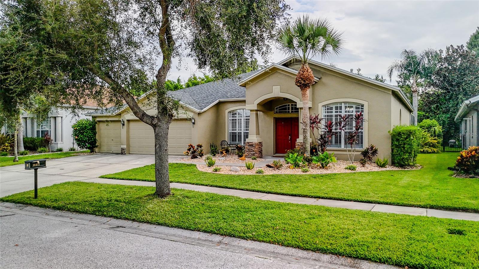 Details for 16211 Bridgepark Drive, LITHIA, FL 33547