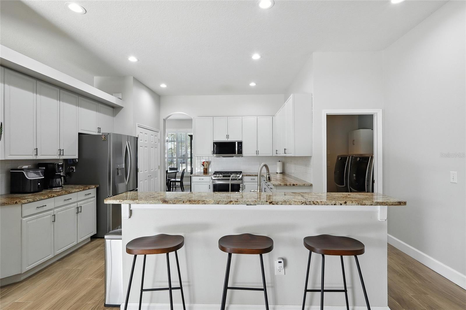 Image 11 of 46 For 16211 Bridgepark Drive