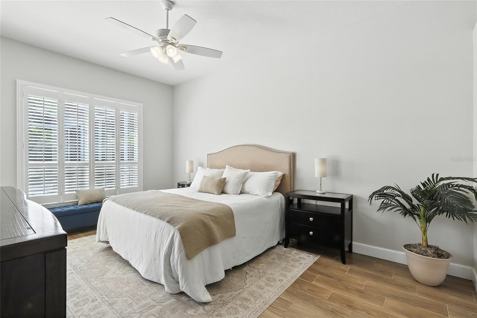 Image 19 of 46 For 16211 Bridgepark Drive
