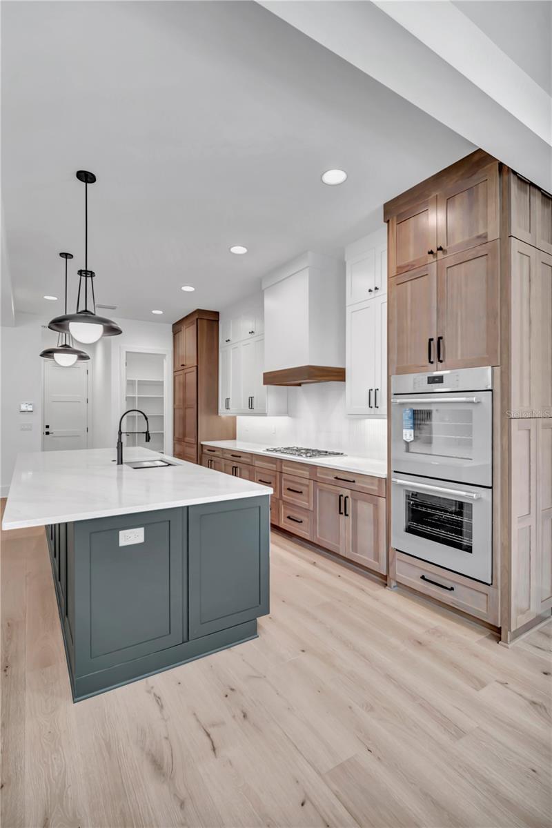 Image 12 of 79 For 4306 Corona Street