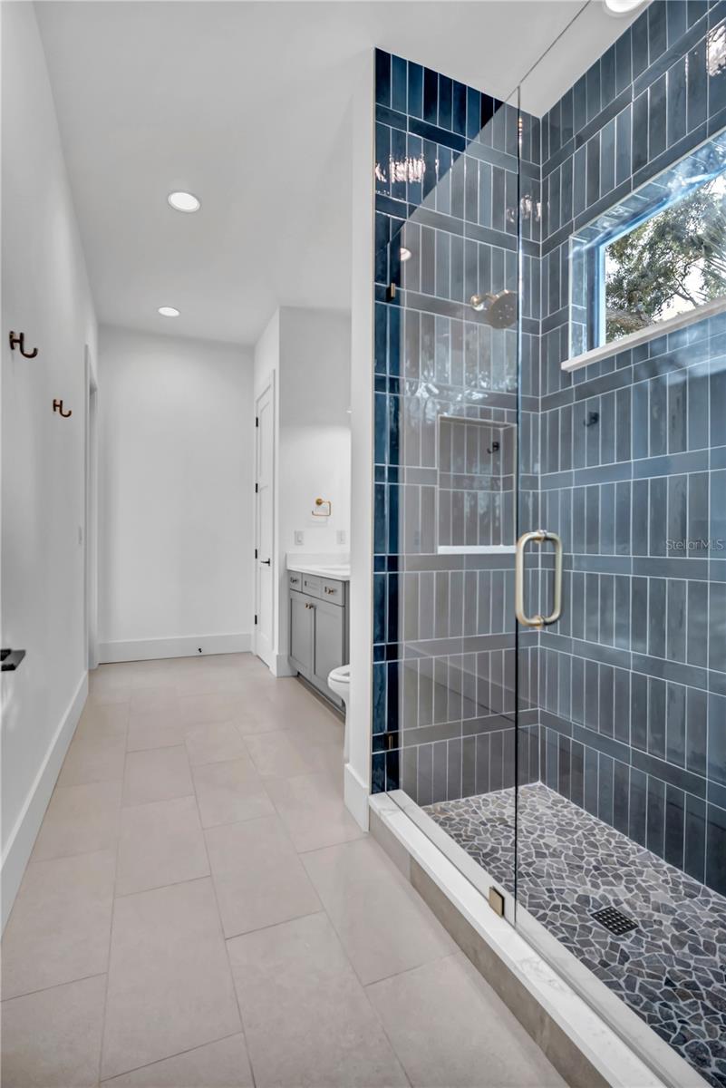 Image 20 of 79 For 4306 Corona Street