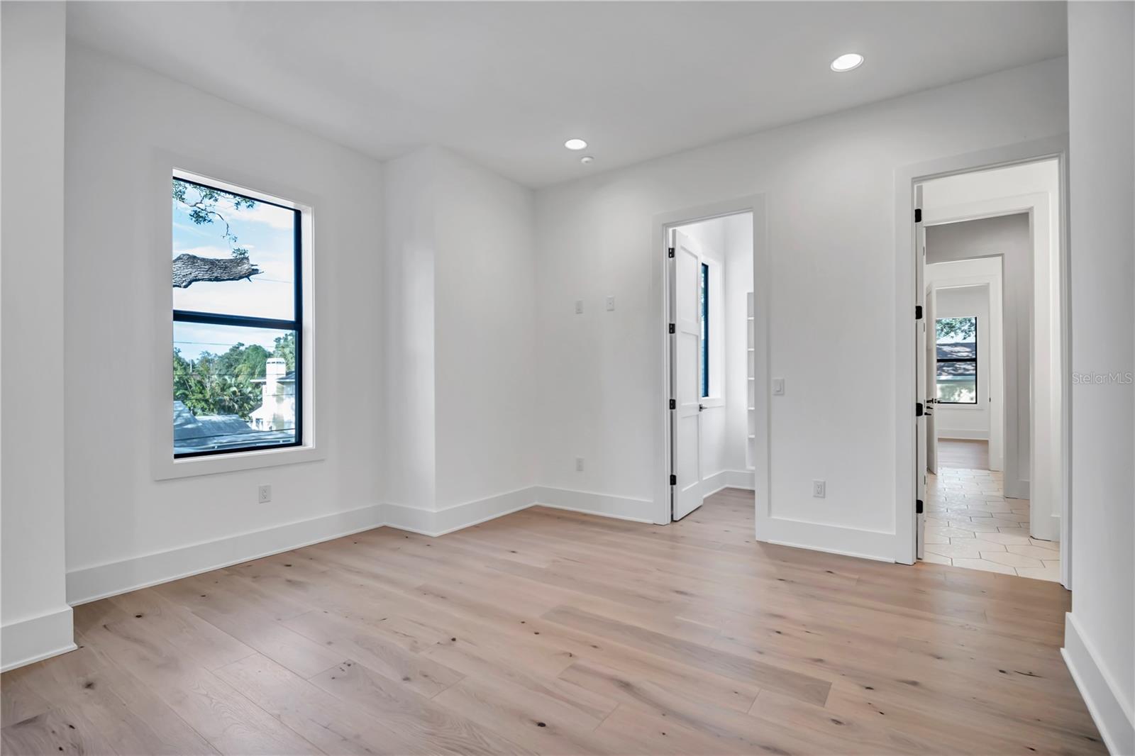 Image 30 of 79 For 4306 Corona Street