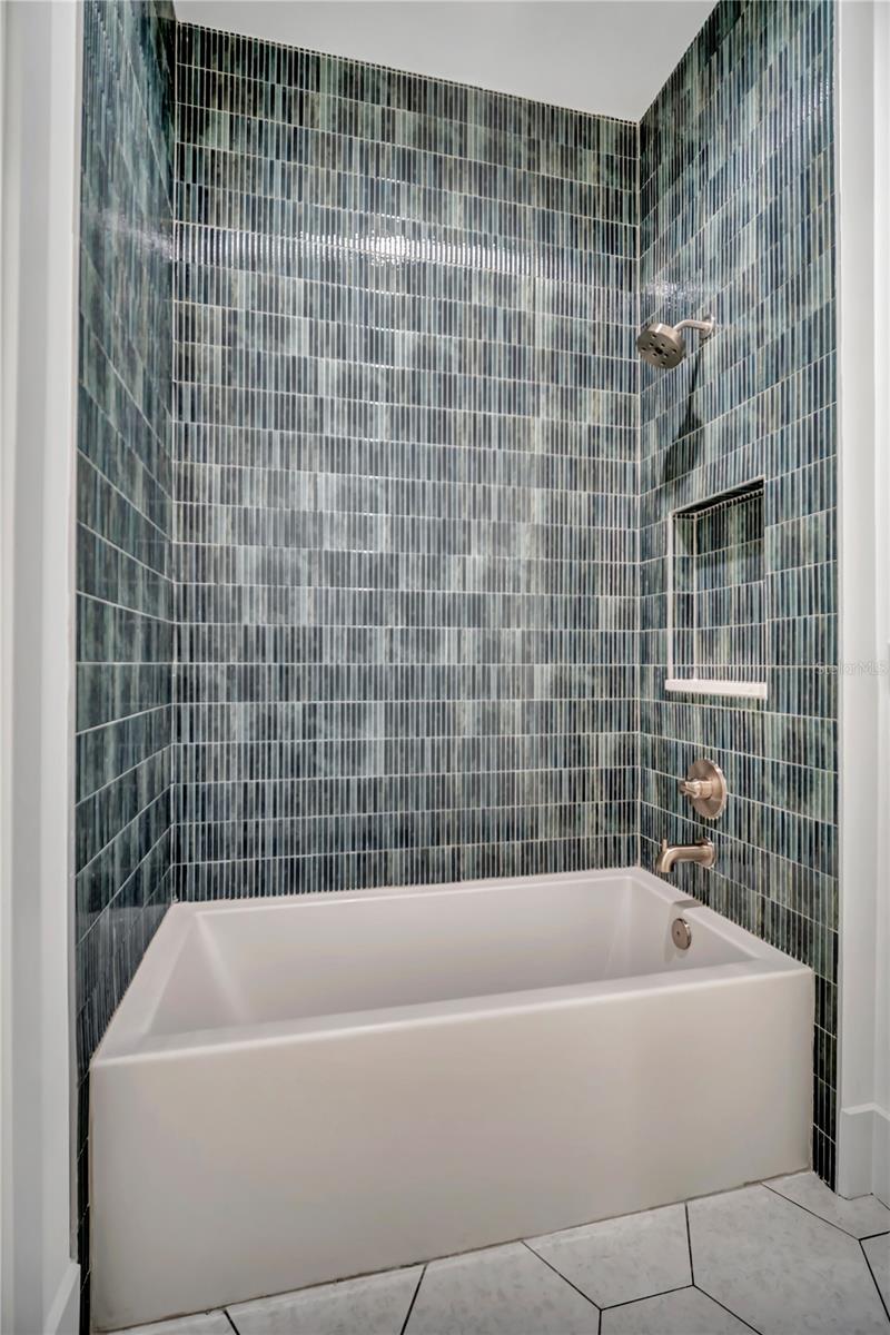 Image 32 of 79 For 4306 Corona Street