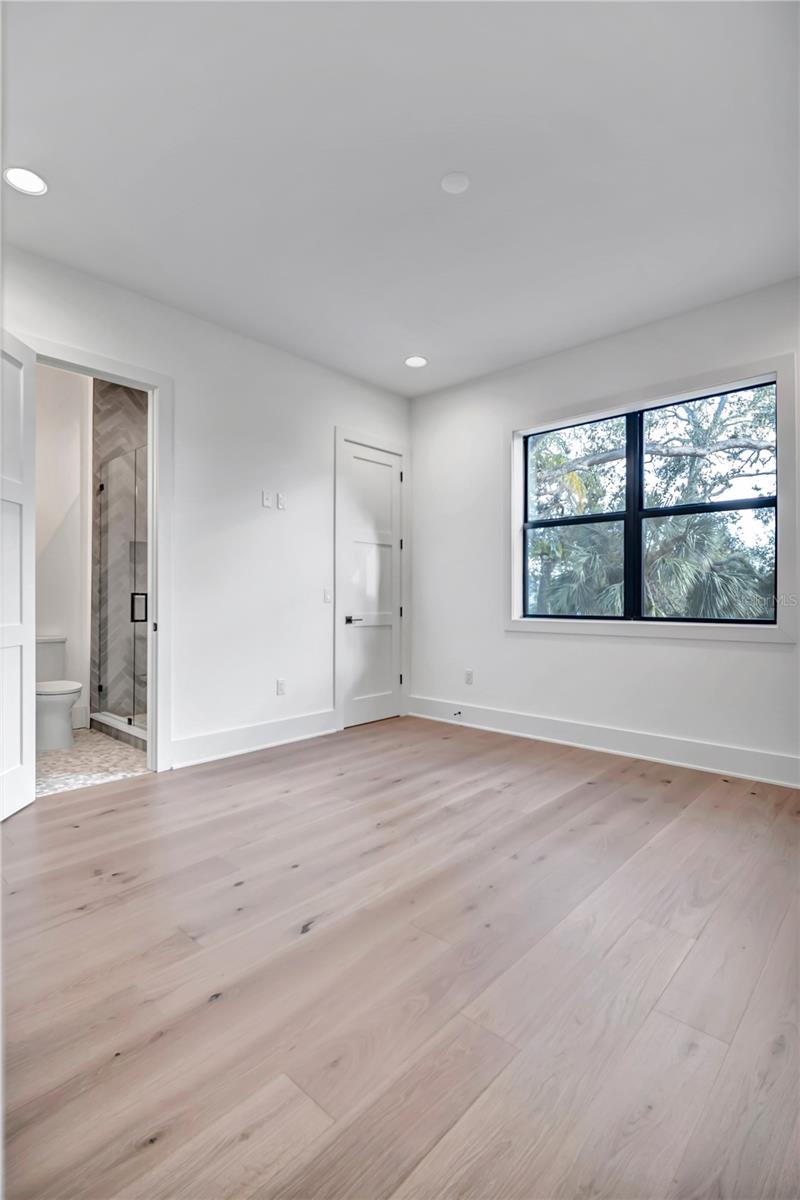 Image 41 of 79 For 4306 Corona Street
