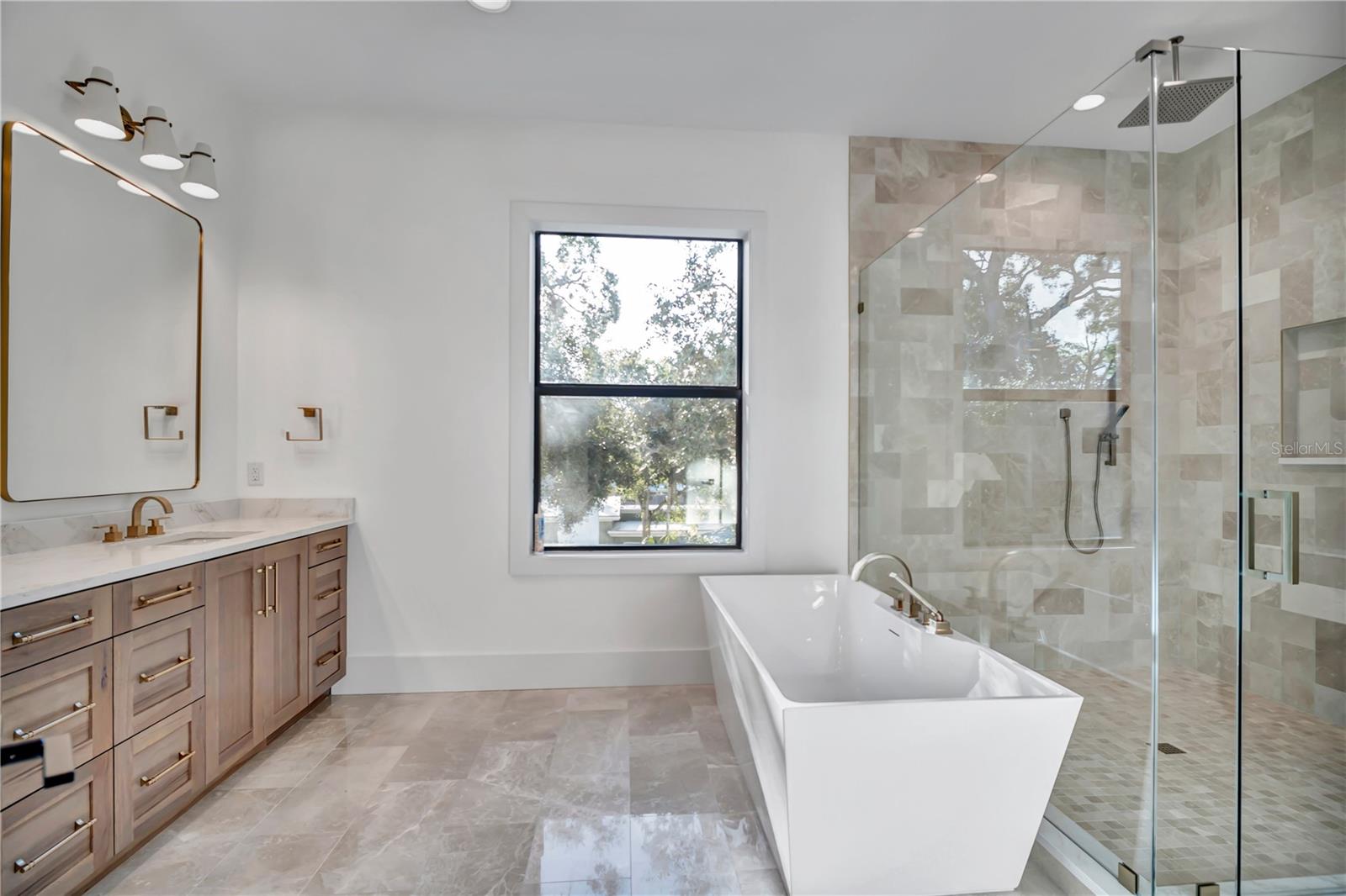 Image 45 of 79 For 4306 Corona Street