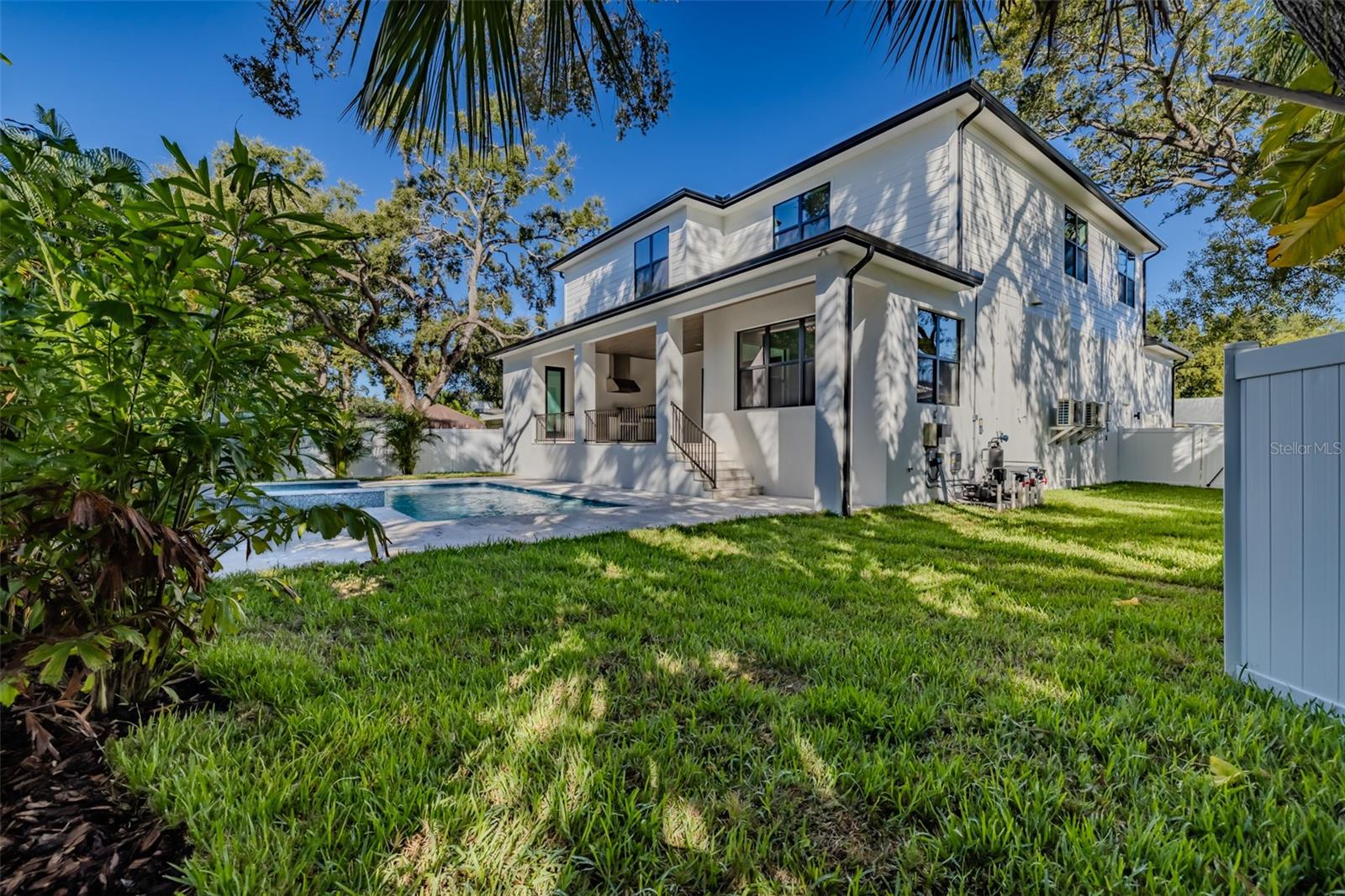 Image 58 of 79 For 4306 Corona Street