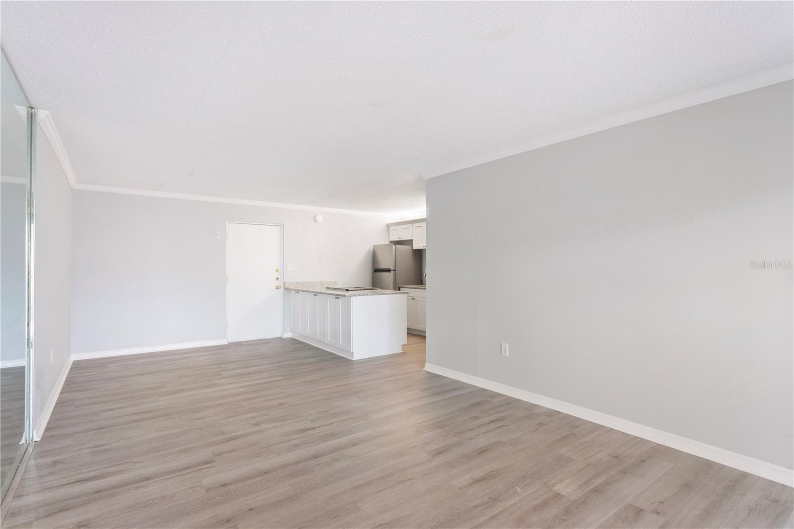 Image 11 of 31 For 2302 Manhattan Avenue 115