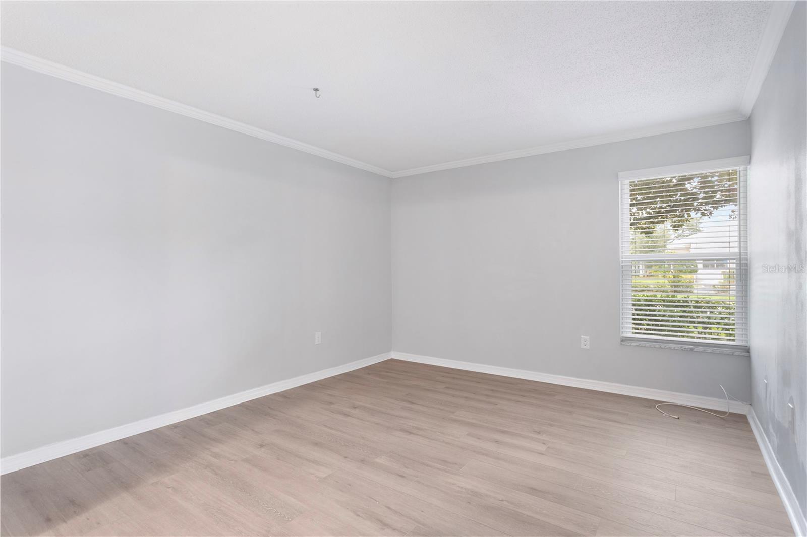 Image 18 of 31 For 2302 Manhattan Avenue 115