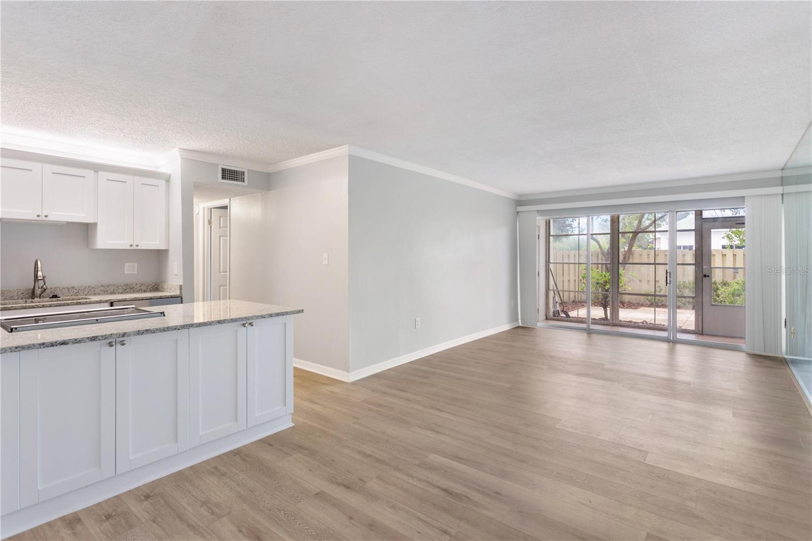 Image 6 of 31 For 2302 Manhattan Avenue 115