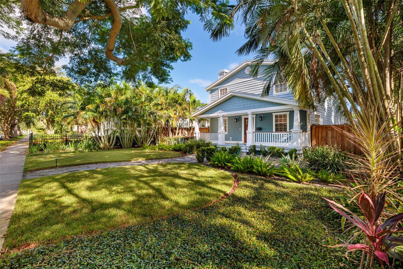Image 2 of 31 For 113 14th Avenue N