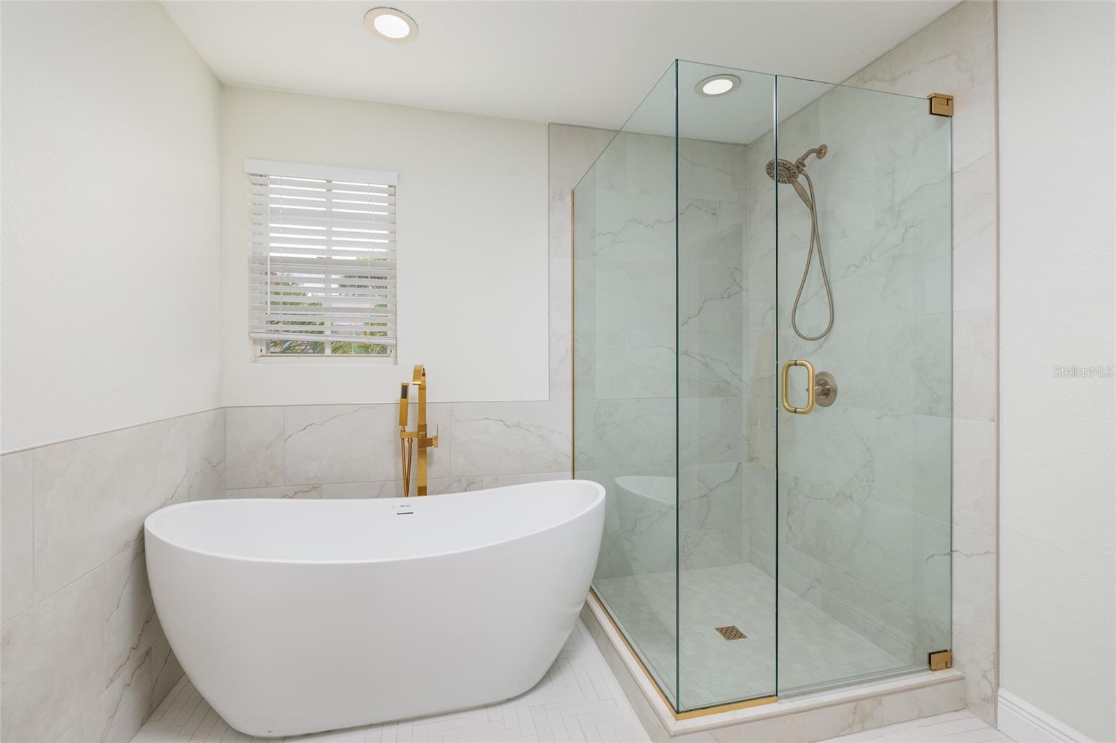 Image 20 of 31 For 113 14th Avenue N