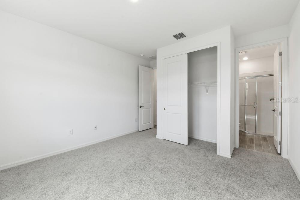 Image 21 of 35 For 14242 Sawmill Street