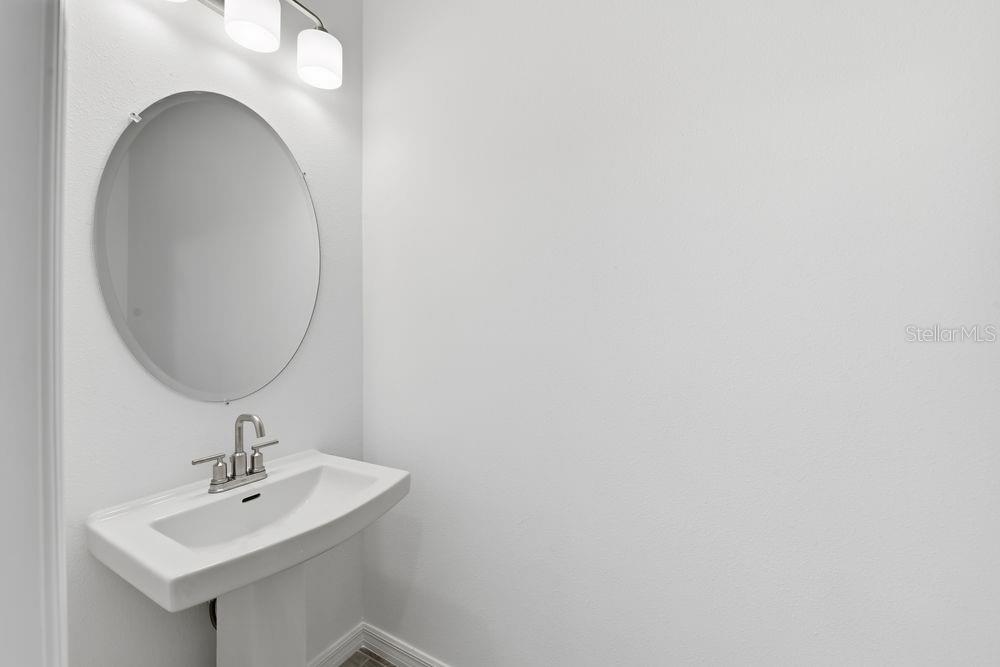 Image 22 of 35 For 14242 Sawmill Street