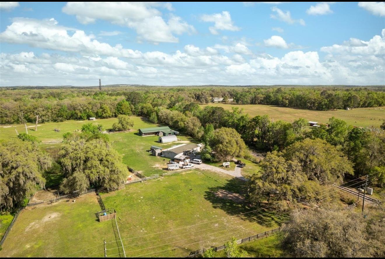 Image 4 of 23 For 18530 Lake Lindsey Road