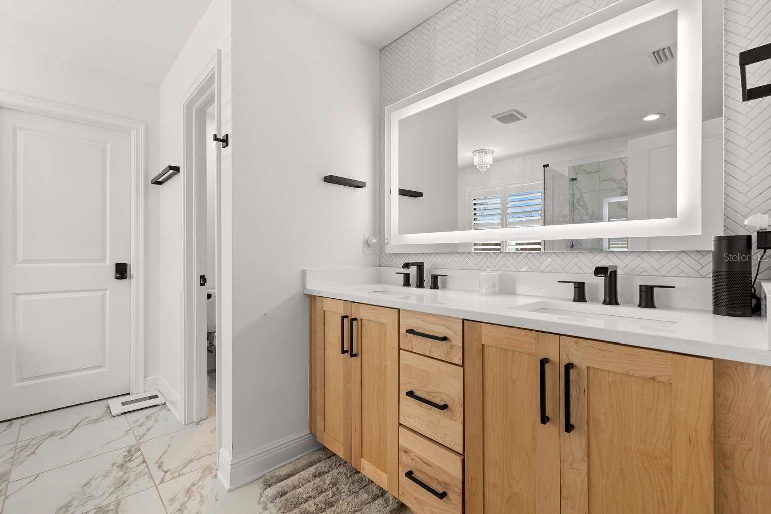 Image 14 of 24 For 2702 Saint Isabel Street 1-2