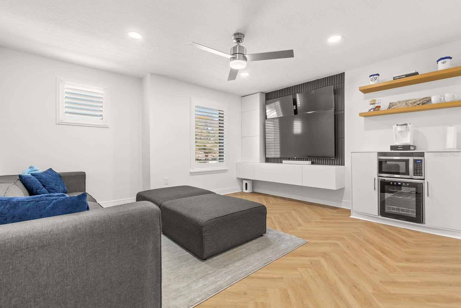 Image 16 of 24 For 2702 Saint Isabel Street 1-2