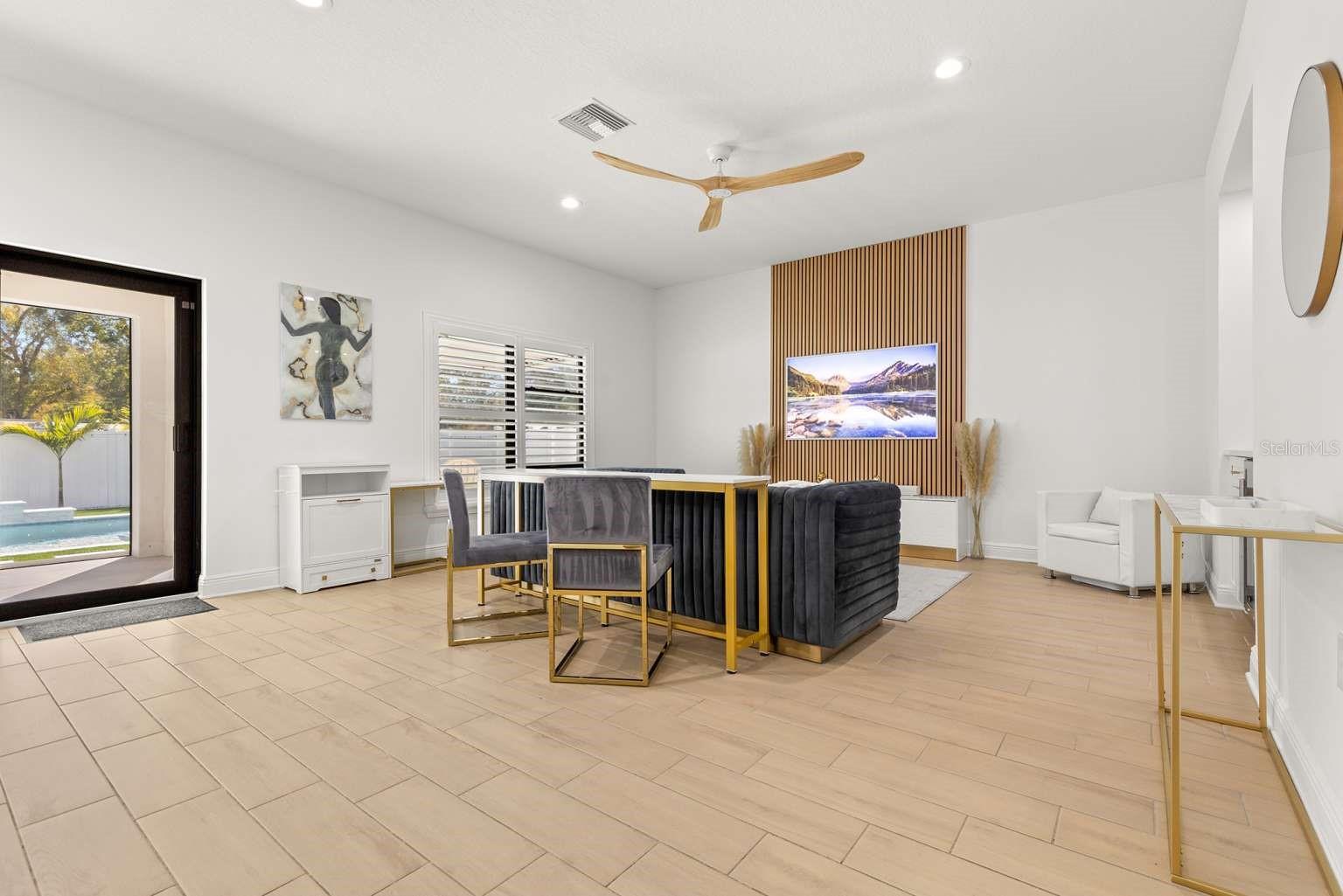 Image 5 of 24 For 2702 Saint Isabel Street 1-2