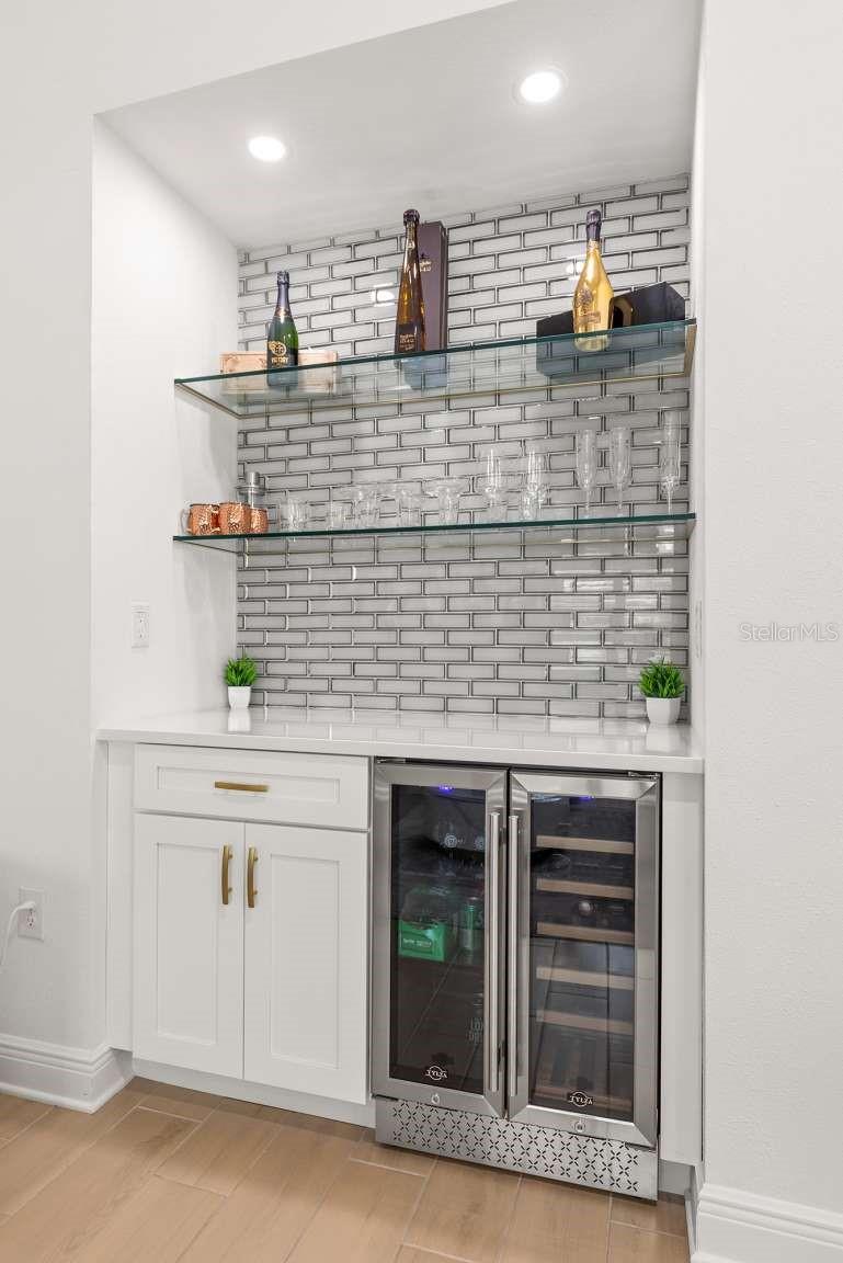 Image 7 of 24 For 2702 Saint Isabel Street 1-2
