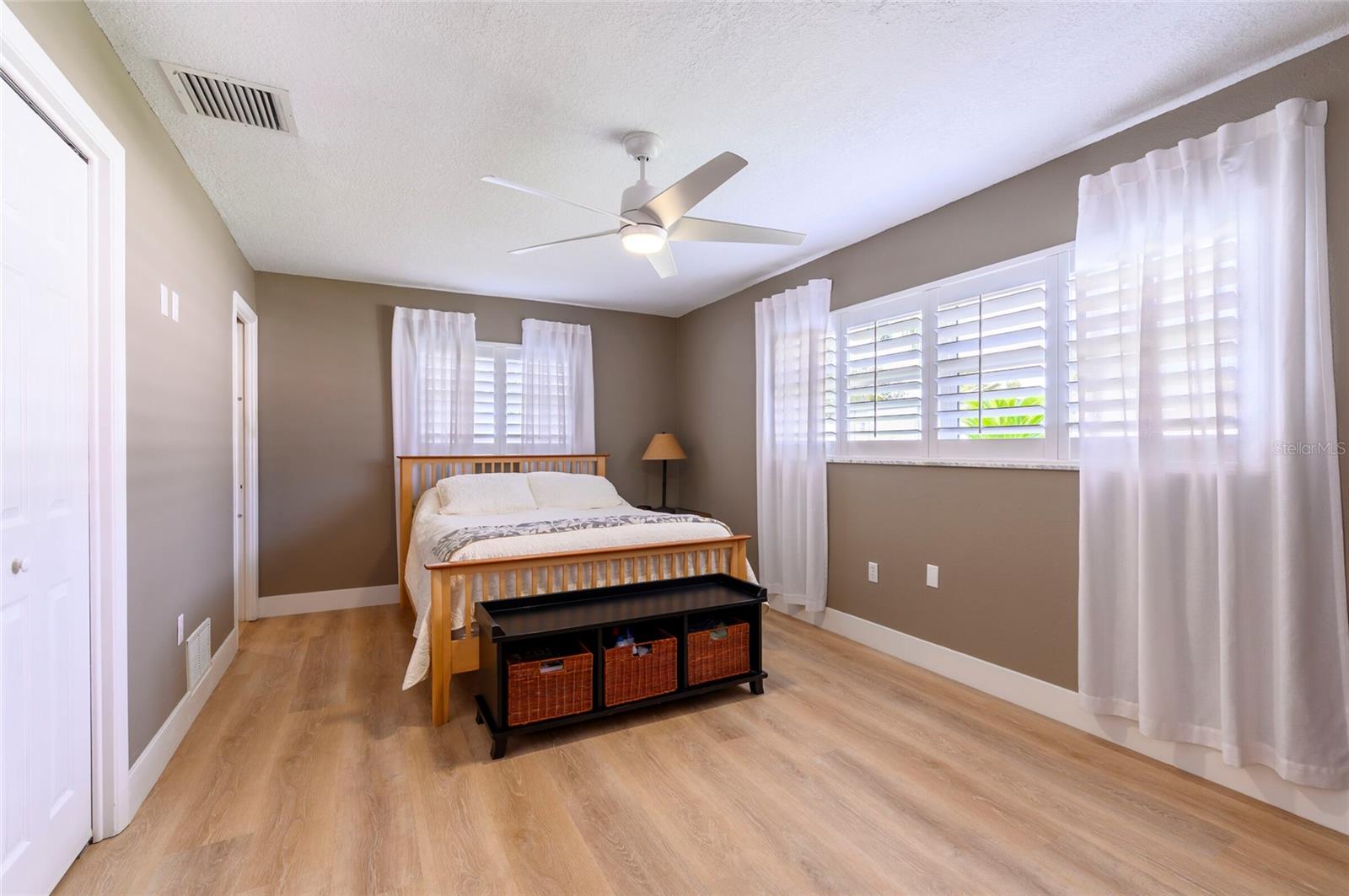 Image 30 of 40 For 1464 San Diego Drive