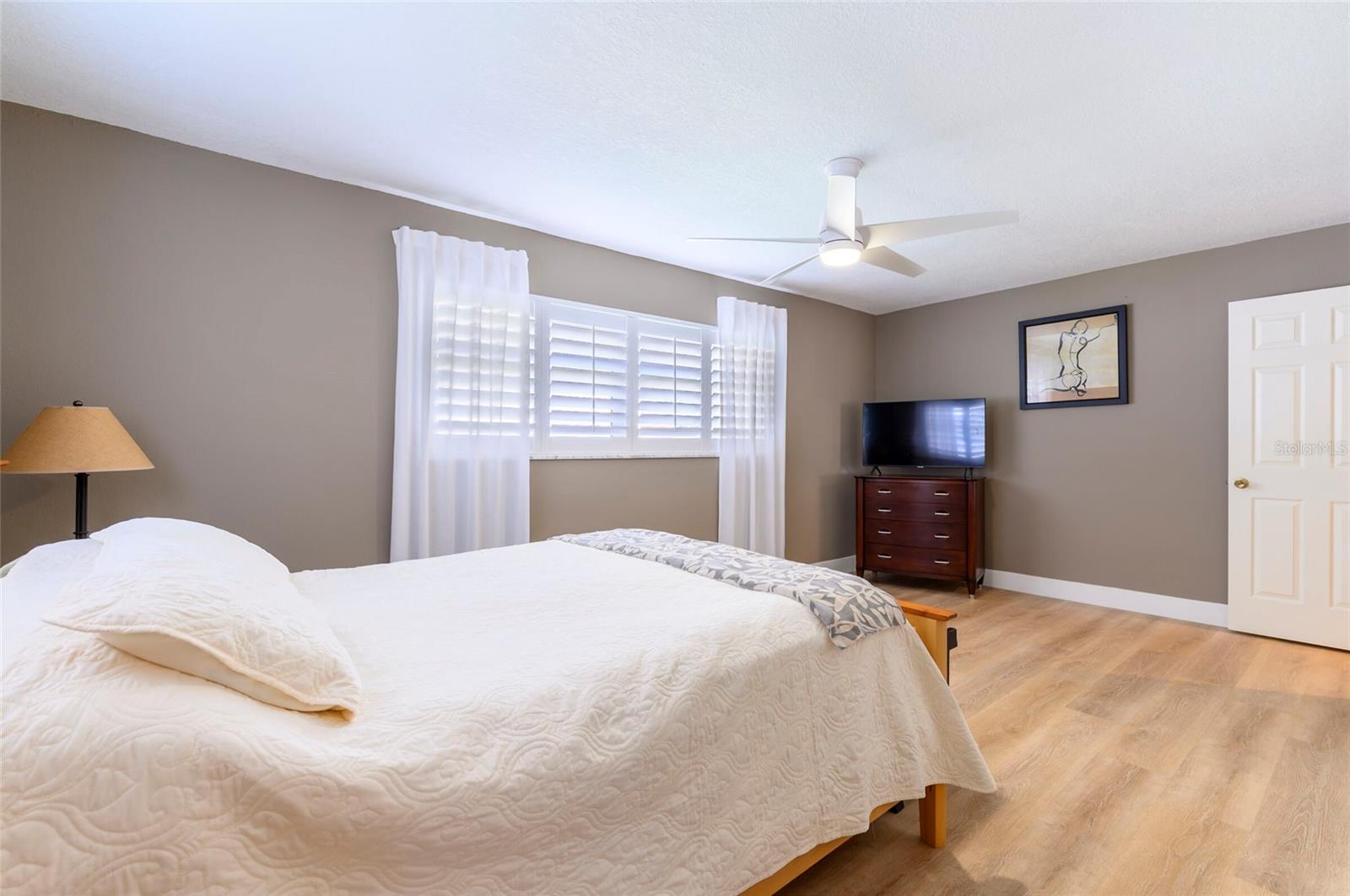 Image 31 of 40 For 1464 San Diego Drive