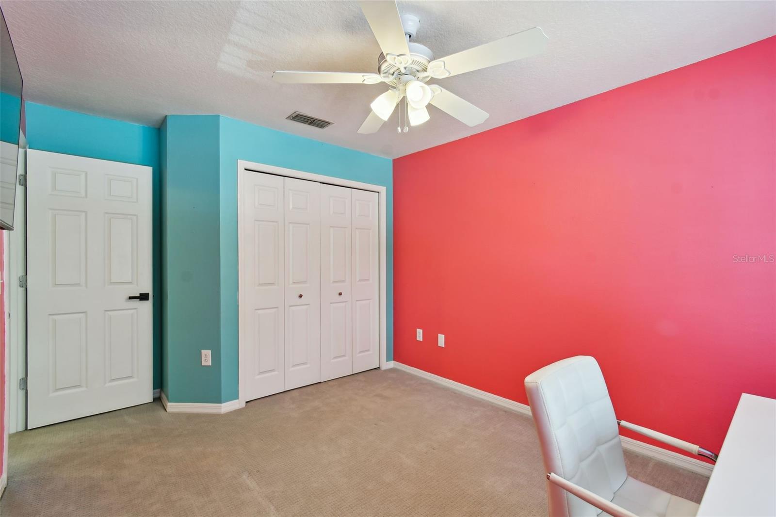 Image 35 of 81 For 17737 Esprit Drive
