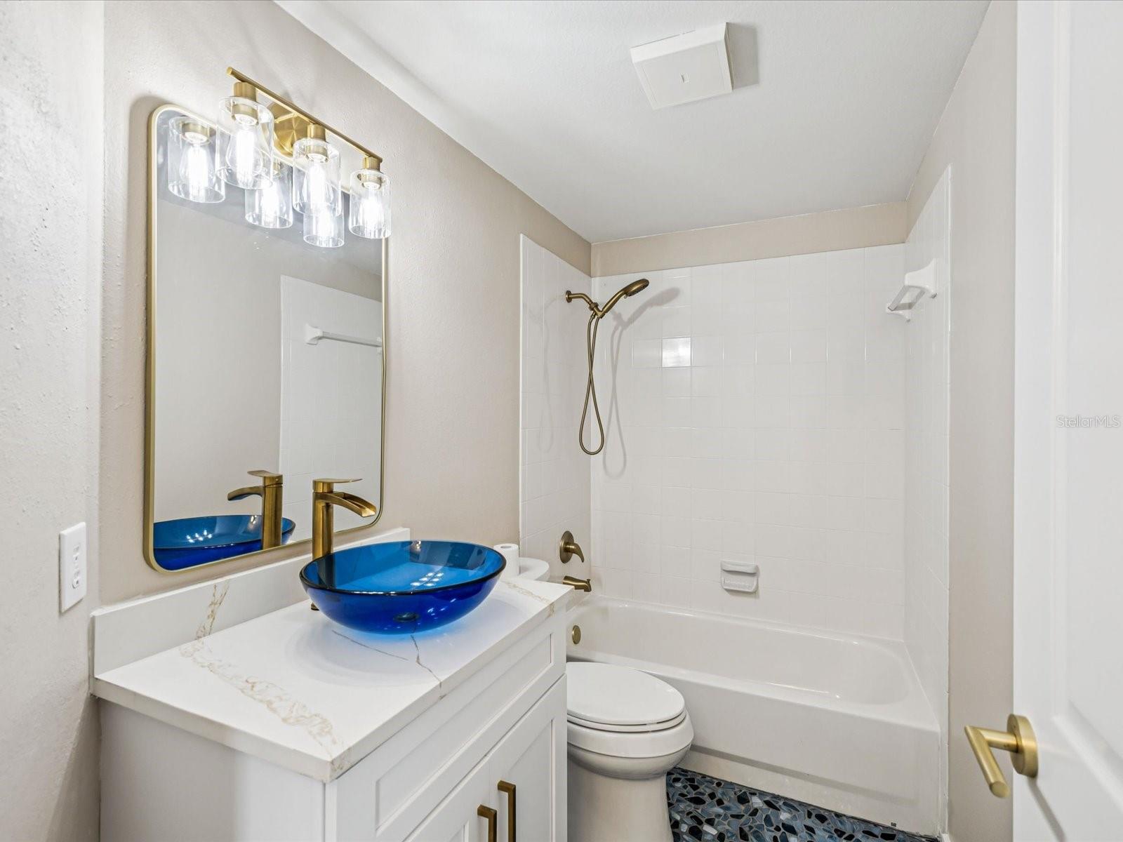 Image 12 of 41 For 26933 Carmen Place