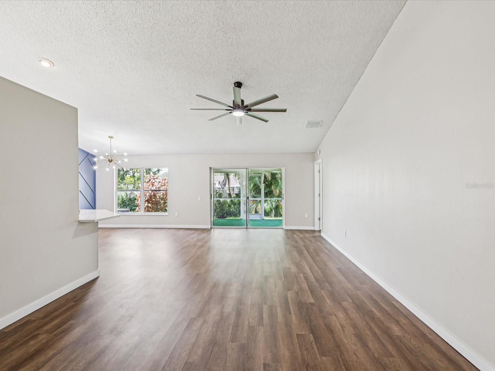 Image 16 of 41 For 26933 Carmen Place
