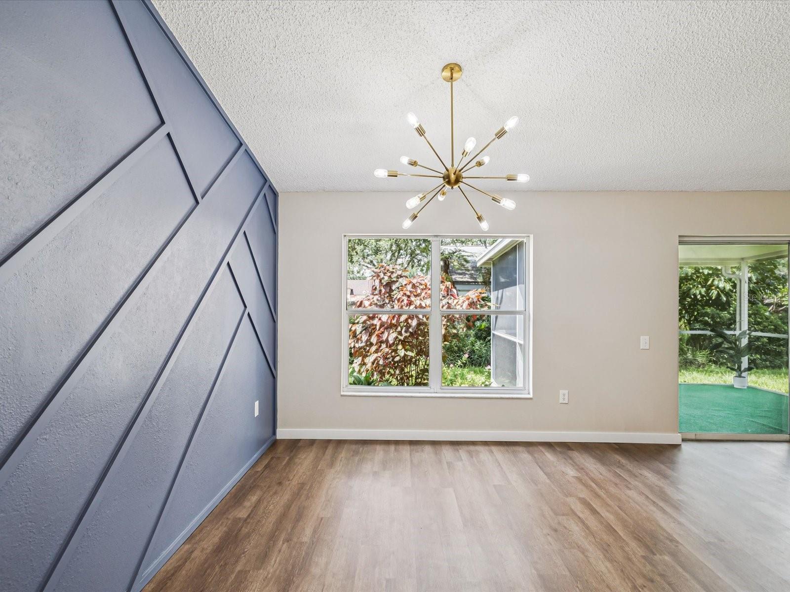 Image 18 of 41 For 26933 Carmen Place