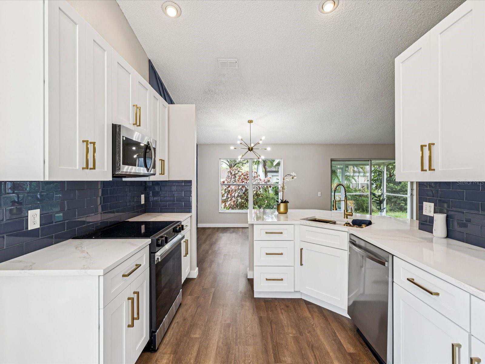 Image 2 of 41 For 26933 Carmen Place